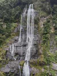 Experience Wulai Waterfalls: Majestic Views 