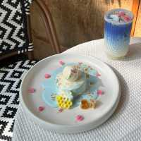 So Into cafe & eatery, เชียงใหม่ 🌸🌼🪻