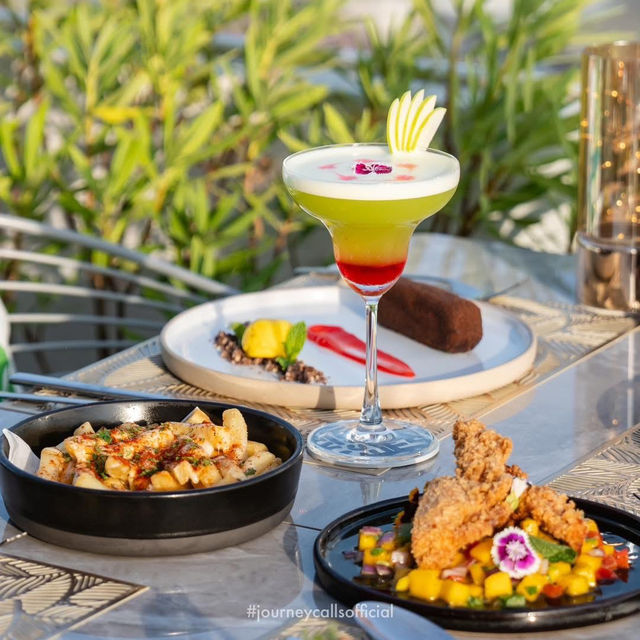 พิกัด Rooftop bar phuket รับ Valentines 🩷