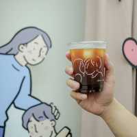 นิทรรศการเดือนแห่งความรัก “Behind the Cup"🌺