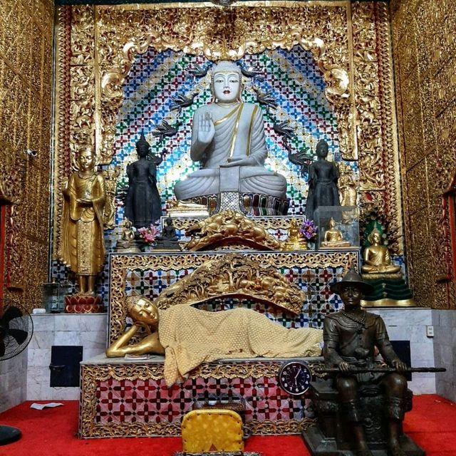 ขอพรสิ่งศักดิ์สิทธิ์ที่วัดขุนจันทร์