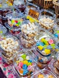 เที่ยวตลาดน้ำยามค่ำคืน