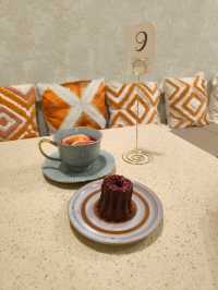 A Beautiful Solo Café Retreat