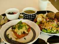 ソロ旅｜大好きマリメッコの社食ランチ