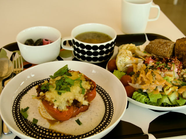 ソロ旅｜大好きマリメッコの社食ランチ