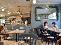 A Cozy and Charming Visit to Gelato Pique Café Bio Concept