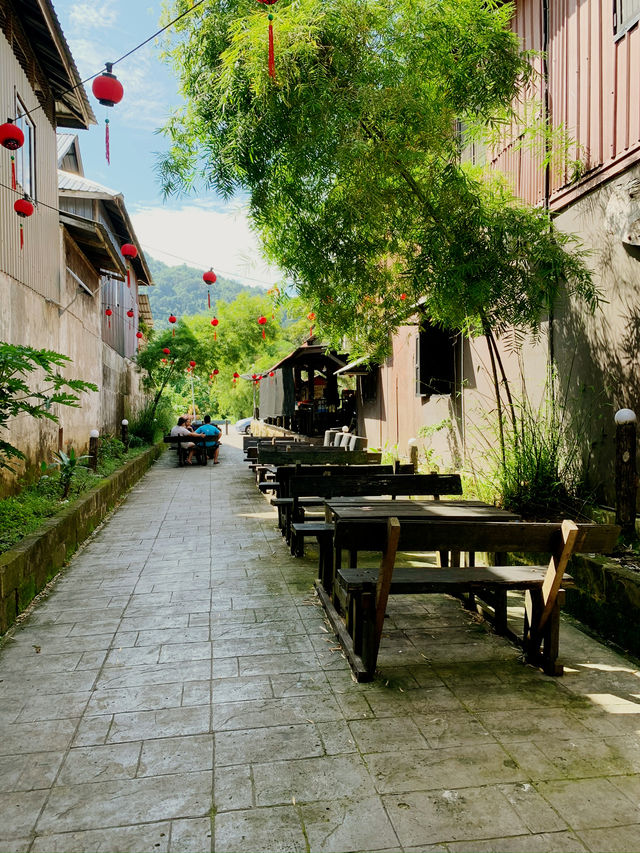 Morning Charm at Siniawan: Breakfast & Street Walk ☀️🥢