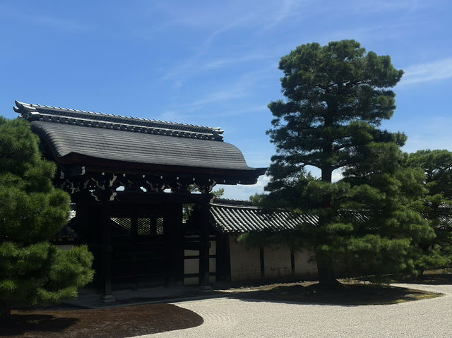 Zen Serenity at Tenryu-ji: Kyoto’s Timeless Treasure