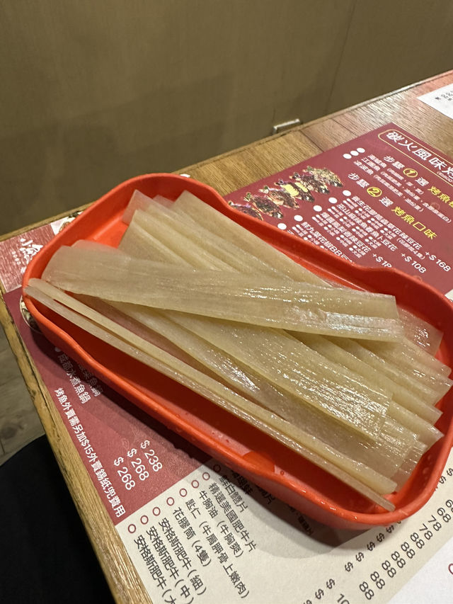 尖沙咀炭火烤魚川菜的美食秘點