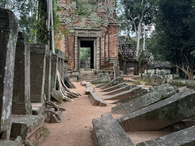 "Koh Ker: Cambodia’s Lost Pyramid in the Jungle 🇰🇭"