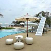 Mira Beachfront Pool Villa Cha-am