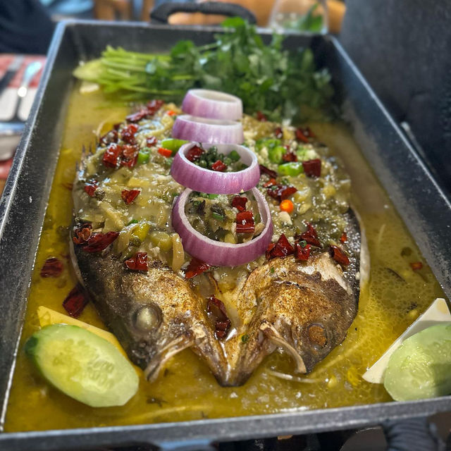 《風味酸菜碳火烤魚》