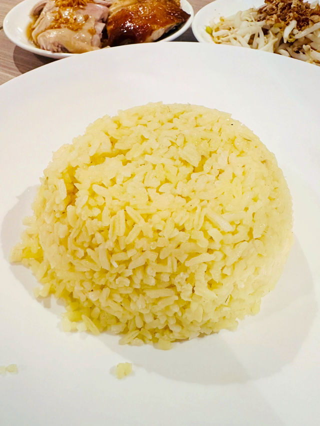 A Taste of Tradition at Nam Heong Chicken Rice