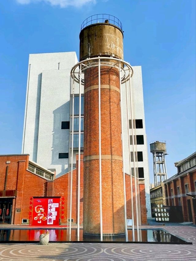 Zhongsi Third Factory: A Retro-Creative Photography Haven