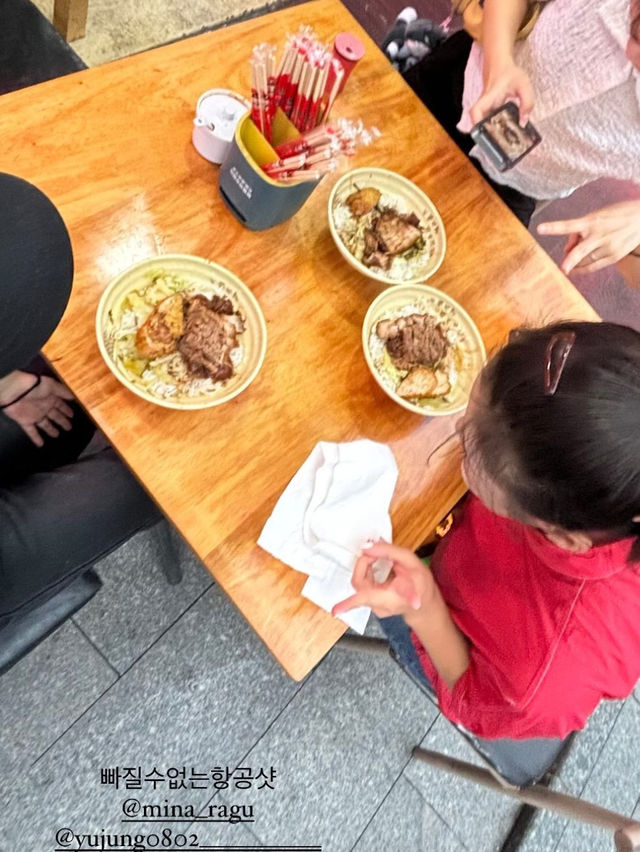 10위안으로 한 끼 해결! 용타이 숨은 족발 덮밥 맛집