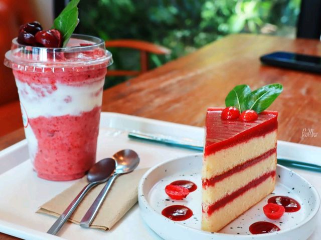 สิริสมปอง ฟาร์ม & คาเฟ่ | คาเฟ่ในสวนมะนาวโห่