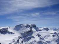 比雪山包圍着嘅感覺🏔️