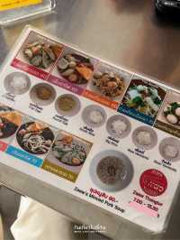 แซว ก๋วยเตี๋ยวริมทางคนแน่นย่านทองหล่อ