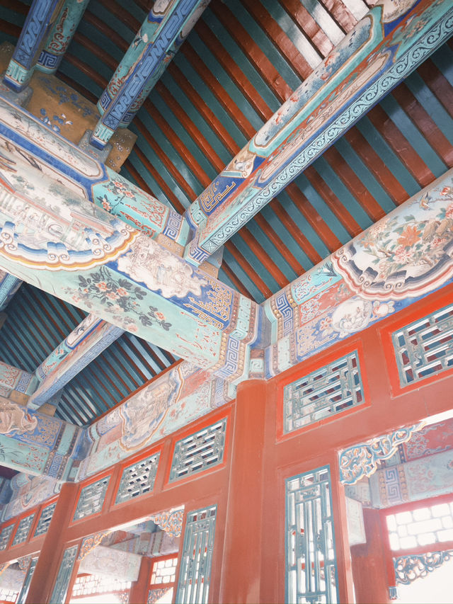 探索頤和園：北京的皇家園林瑰寶⛰️🚣