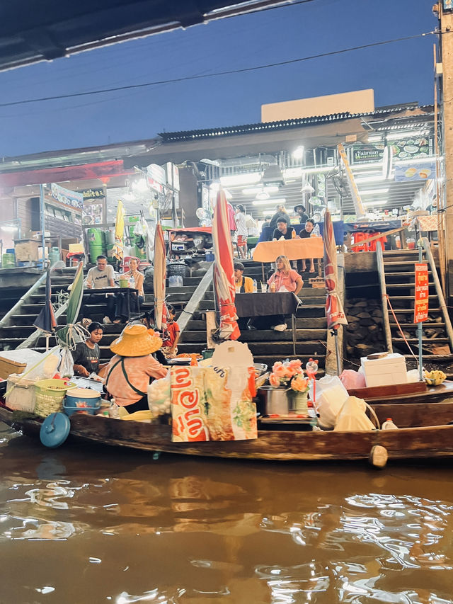 Amphawa Floating Market Bangkok