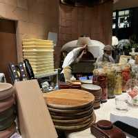 【東京🗼】🇻🇳逆輸入の人気ピザ日本１号店が麻布台に！🍕