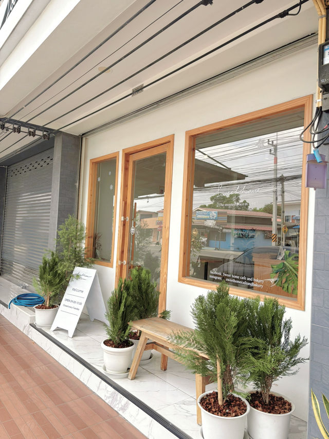 Sweethome Cafe & Bekery ร้านดีๆใกล้วัดหลวงพ่อโสธร