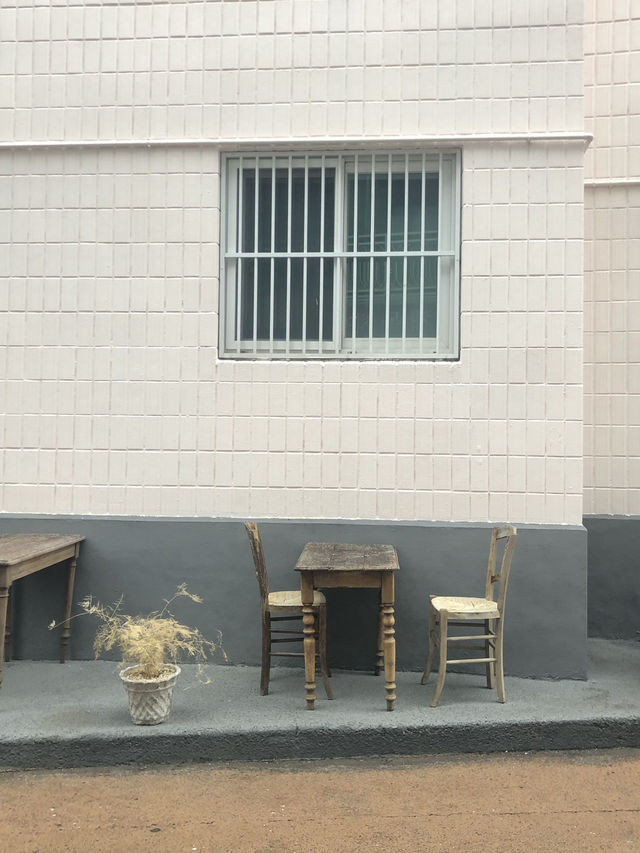 낭만 가득 부산 여행 꼭먹어야하는 돼지국밥 돈가스까지