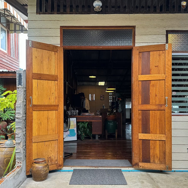 Baan Talay Sriracha - บ้านทะเล 🪵🥥✨