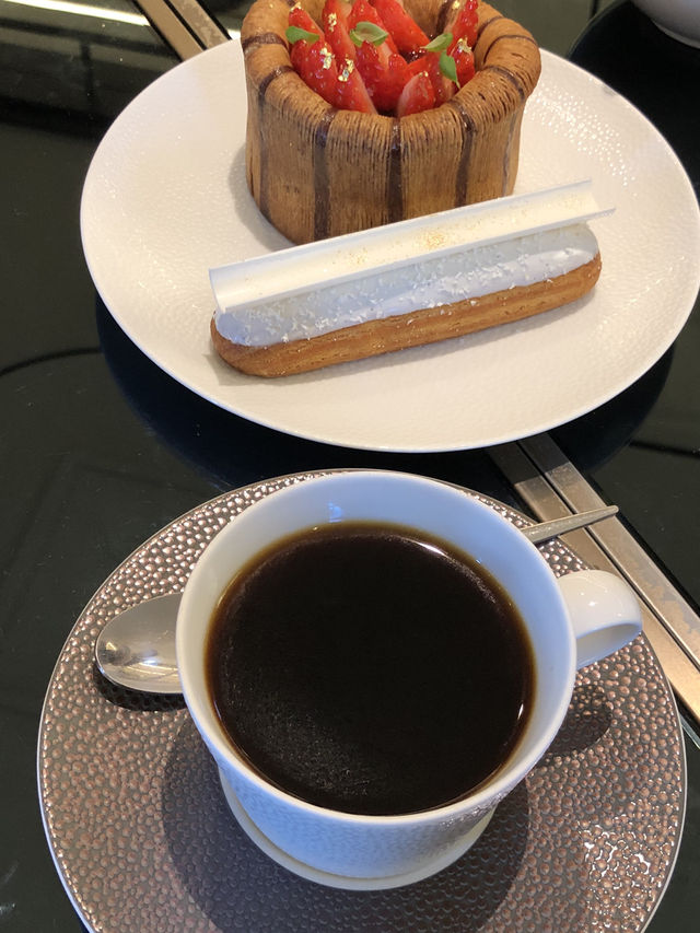 소피텔 석촌호수의 여유로운 카페, Jardin d'Hiver에서의 힐링 타임 ☕🌸