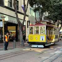 🌉✨ *"Golden Gate Getaway: A Vibrant Weekend Escape in San Francisco’s Heart!"* 🍷🌁