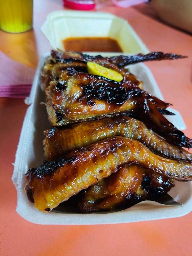 🤫Hidden Gem ‘Restoran Kah Lock’ Serves Up Big Flavors in a Small Town”