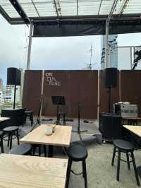 ร้านนั่งชิลล์ เพลงดี ย่านสีลม