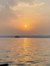 【インド】ガンジス川を訪れよう🌅 美味しいラッシー店も紹介！✨
