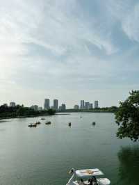 บรรยากาศสบาย ๆ ที่ทะเลสาบซวนหวู่