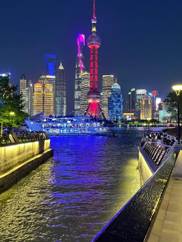 Shanghai on a Budget: Million-Dollar Views for Free