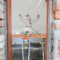 “76A The Space – คาเฟ่โคโลเนียลลอฟต์ที่พาใจย้อนยุค