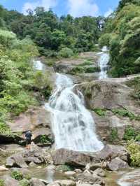เขาหลวงนคร เนินลมฝน - หนานระฟ้า 1,600 m
