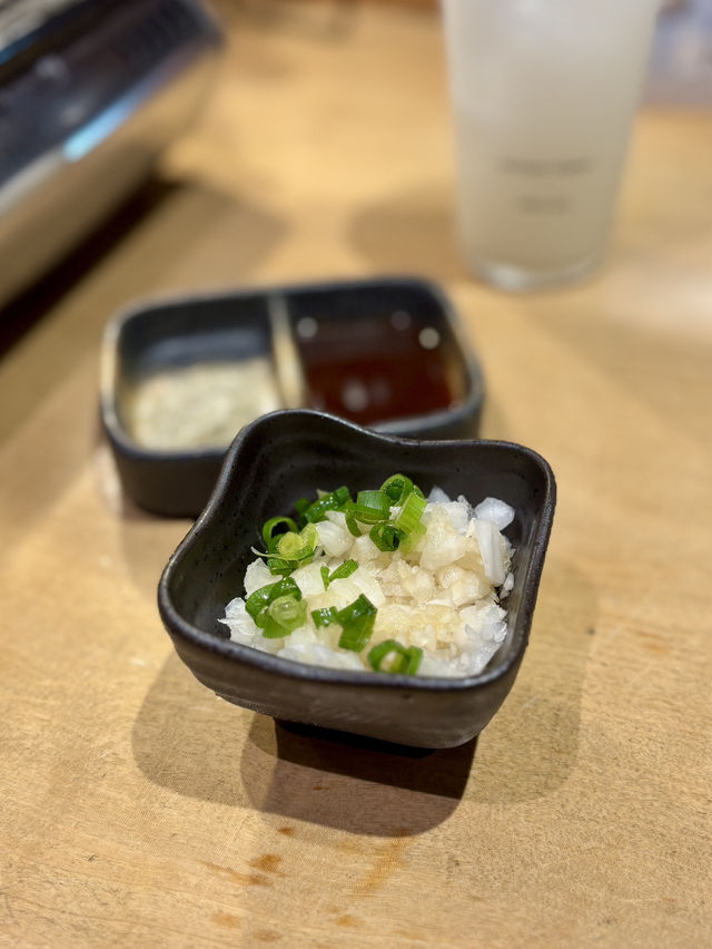 【大阪・心斎橋】鶏料理専門の居酒屋「手羽トロ唐揚げと鶏焼き肉 愛之助 心斎橋店」