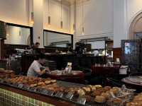 Brunch in a Piece of History: Bread, Espresso & Sakaisuji Club, Osaka 🇯🇵☕