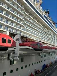 🚢💫 Genting Dream Cruise – Sail. Eat. Relax. Repeat. 🌊🍹