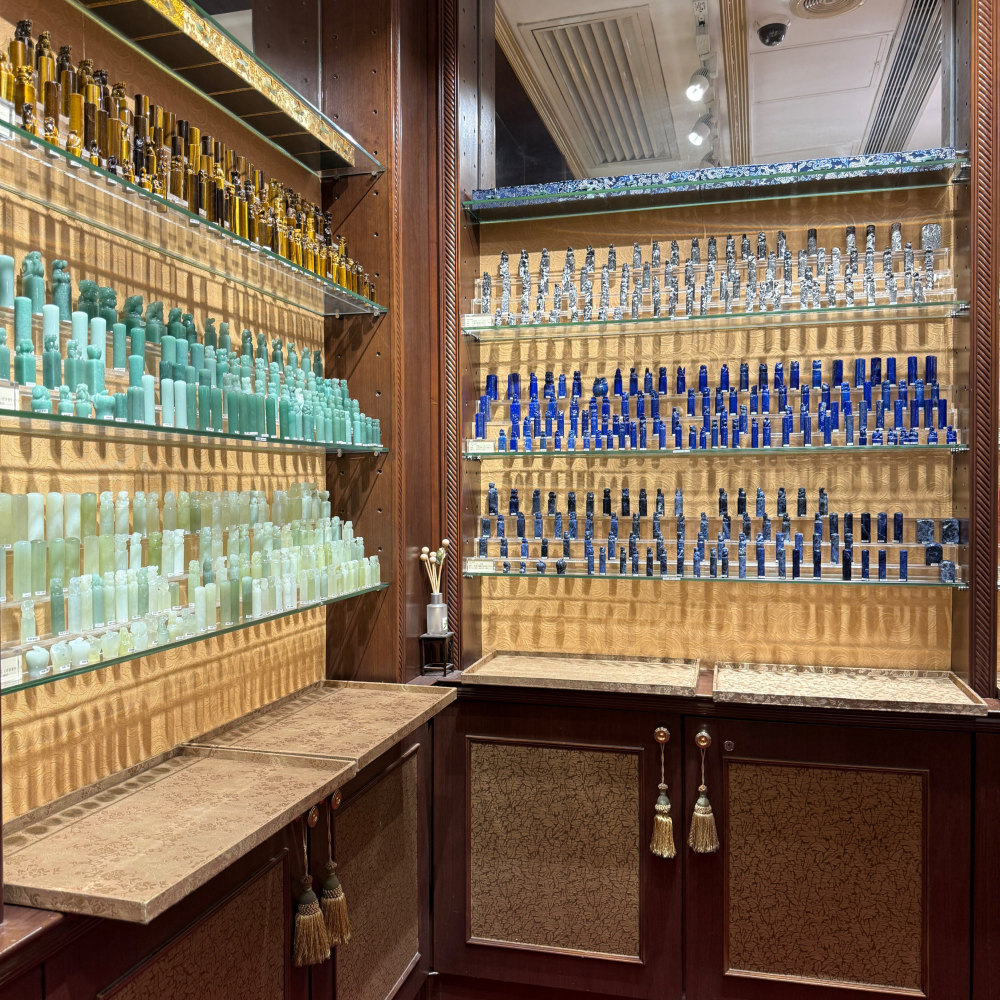 TANGS】ペニンシュラホテル ☆ 有名風水印鑑 | Trip.com 香港