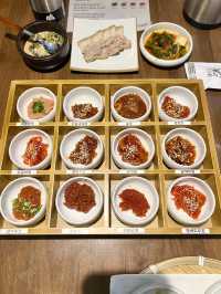 鐘閣駅 ハヤンコレ　12種塩辛を胡麻油ご飯と野菜で