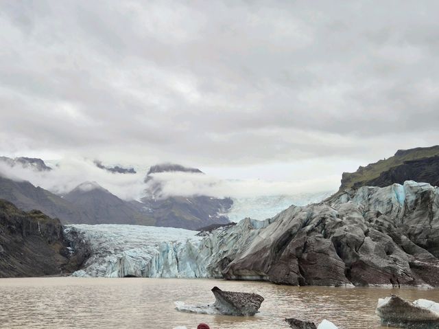 Breathtaking Iceland – A Must-Visit! ❄️🔥