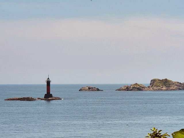 Morundae Cliff, Busan: A Rugged Natural Masterpiece at Dadaepo