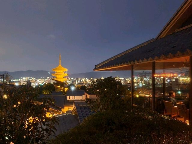 교토(Kyoto) ザ リビングルーム(리빙룸 카페) 桜アフタヌーンティー(사쿠라 애프터눈티)