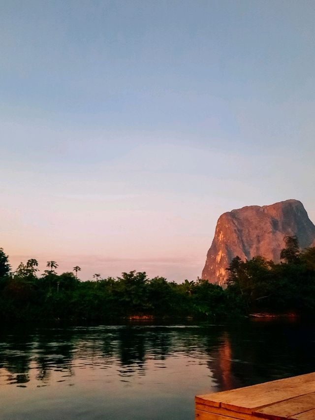 เมืองเฟือง: เงียบ สงบ ท่ามกลางสายน้ำ และม่านหมอก