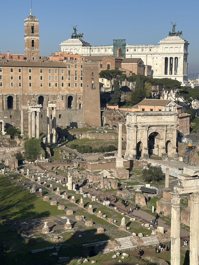 Palatine Hill: Where Emperors Dreamed And Rome Was Born