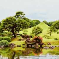 Suizenji Jojuen Garden (水前寺成趣園) – A Miniature Kyoto in Kumamoto** 🌿🎋