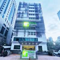 Smart, Simple, and Central: Holiday Inn Express JB Shines 🇲🇾