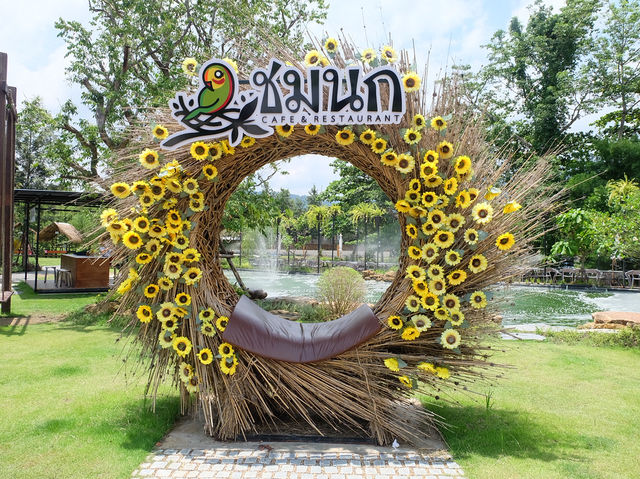 ชมนก Cafe & Restaurant🦜 คาเฟ่สำหรับคนรักนก